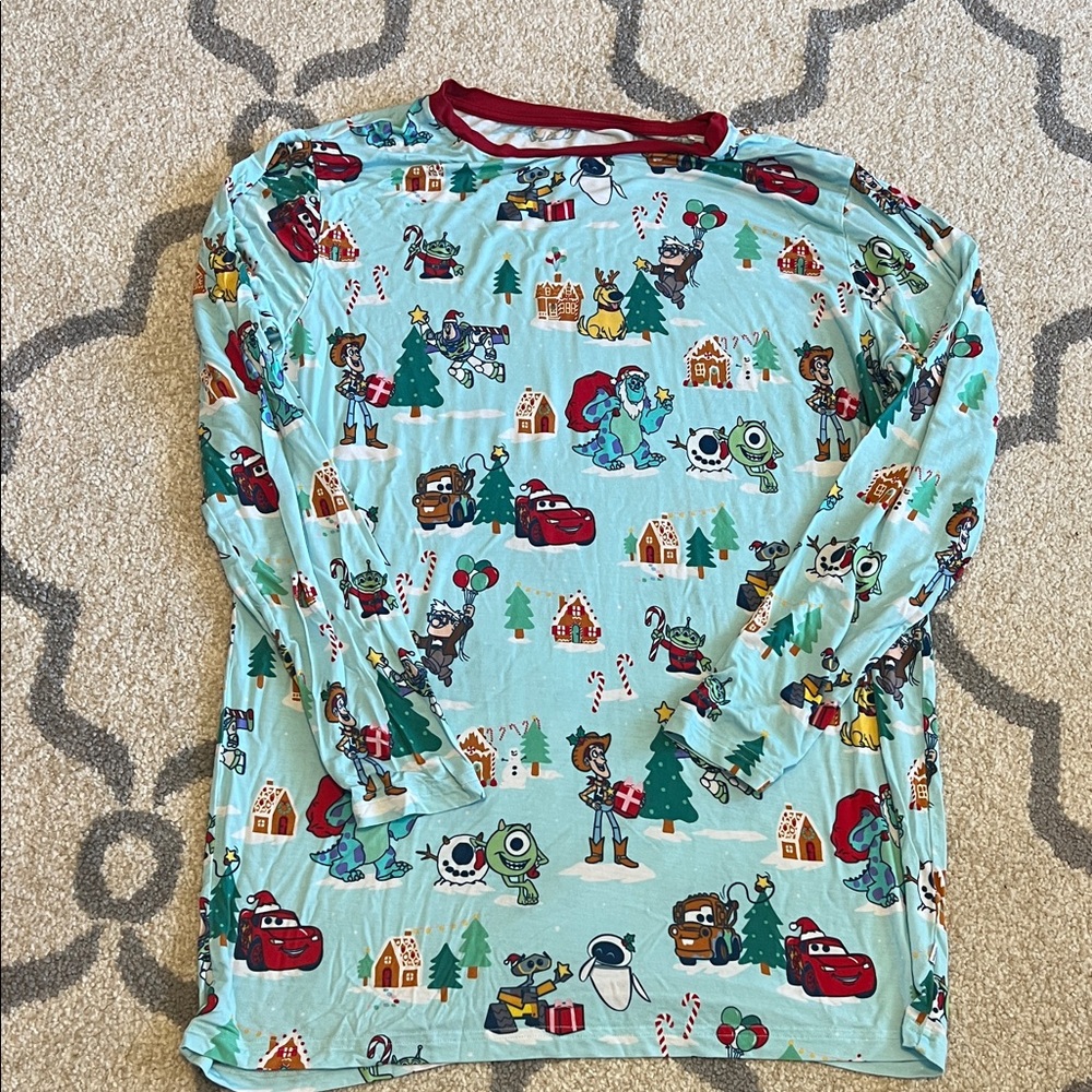 Little Sleepies. Men’s Medium Pixar top